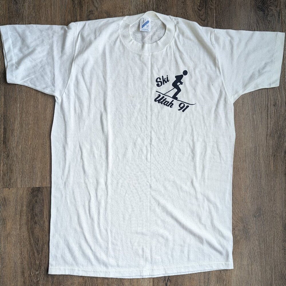 Vintage mens Jerzees made in USA ski utah 1991 t-shirt size large